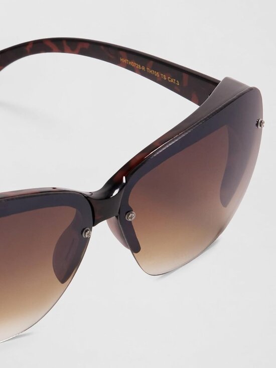 Luxurious Women\'s 62mm Cat Eye Sunglasses with Mirrored Gradient Lenses main image 5